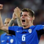 "Dominant" £17m star says yes to signing for Leeds United