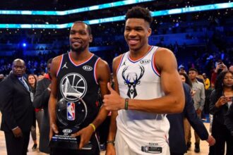 Durant and Antetokounmpo pic