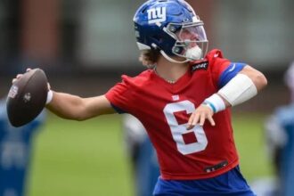 Jaxson Dart Giants pic