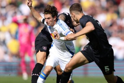 Leeds and Burnley battle for free agent signing of "immense" Premier League defender