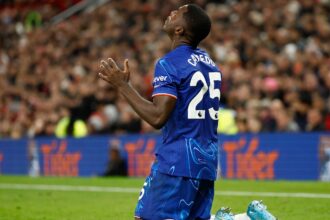 Liverpool can hijack Chelsea move for "England's best LW"