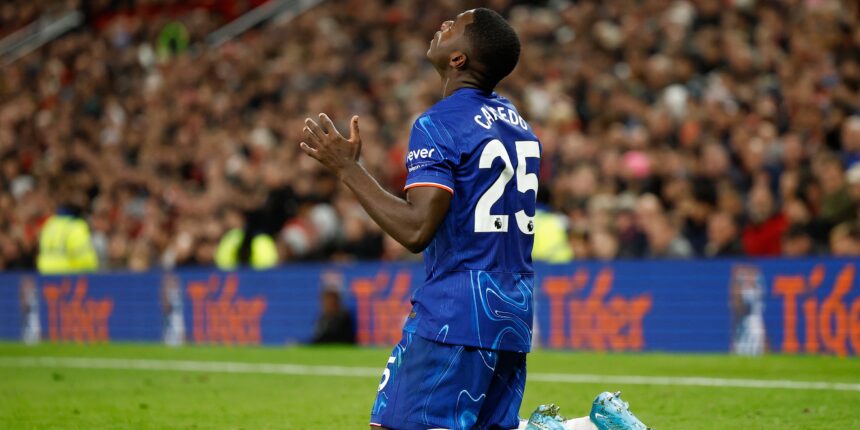 Liverpool can hijack Chelsea move for "England's best LW"