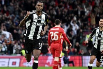 Liverpool hold talks to sign the "best CF on the market"