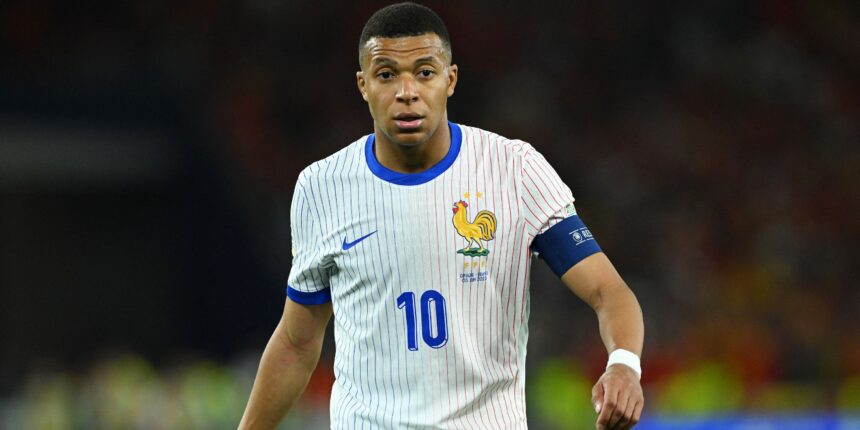 Man Utd join race for "new" £85m striker target who's a Neymar & Mbappe mix
