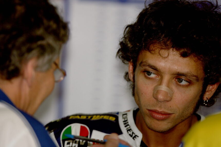 My one year as Valentino Rossi’s teammate: “We didn’t expect him to win, but he did”