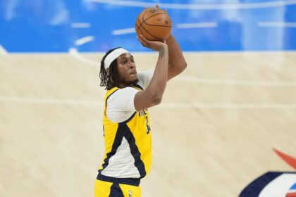 Myles Turner Pacers pic