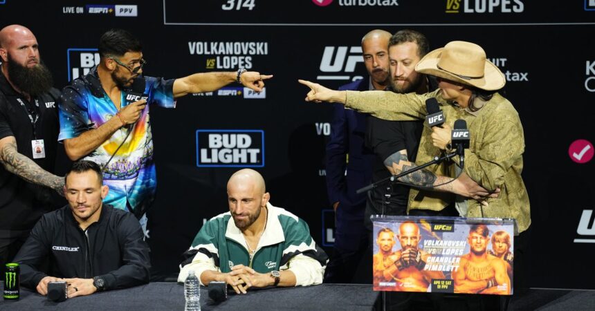 ‘I’d rather fight him in the damn street’: Yair Rodriguez, Diego Lopes go back and forth over Noche UFC