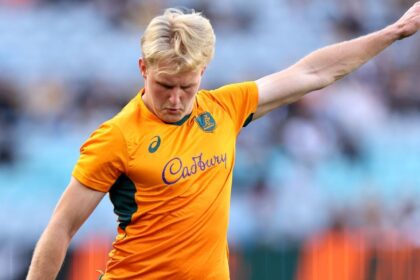 Schmidt looks to Tom Lynagh, de Crespigny handed Wallabies debut