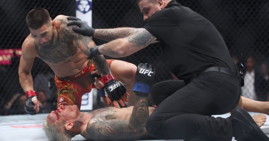 Charles Oliveira says Ilia Topuria ‘the one who hit me the hardest’ in MMA: ‘I asked many times what had happened’ at UFC 317