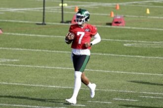 Justin Fields Jets pic