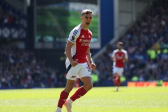 Leandro Trossard celebrates a goal for Arsenal