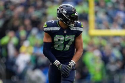 Noah Fant Seahawks pic