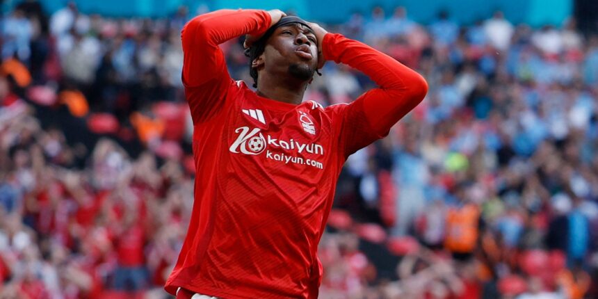 Nottingham Forest now enter talks to sign "insane" £30m Elanga replacement