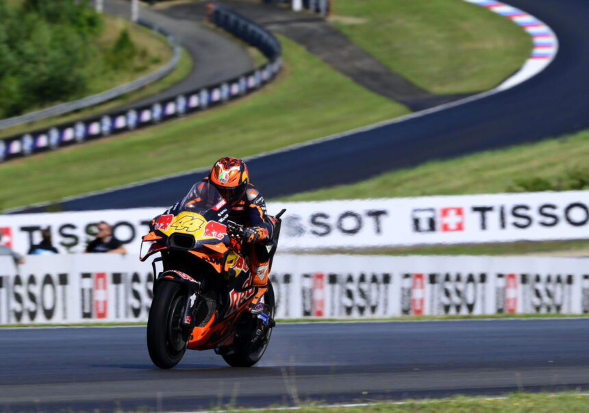 Pol Espargaro spots something "insane" as he returns to MotoGP