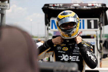 Scott McLaughlin hit out by Devlin Defrancesco from IndyCar Iowa Race Two