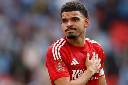 Spurs open first talks to sign £70m CM