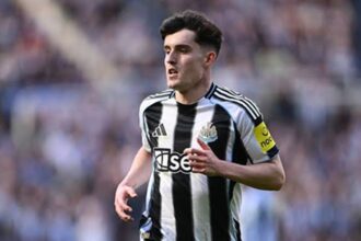 Newcastle determined to thwart Manchester City pursuit of Tino Livramento