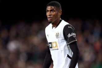Mosquera to turn down Valencia new contract proposal in favour of Arsenal move