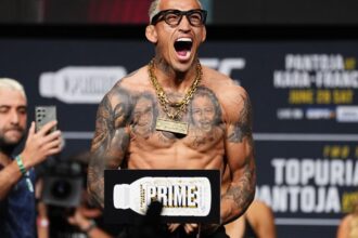 Charles Oliveira vs. Rafael Fiziev announced for UFC Rio main event
