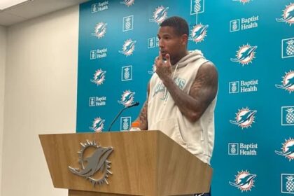 Darren Waller Dolphins pic