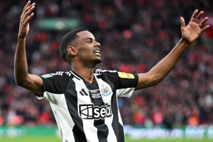 Newcastle make late approach to sign £61m Wissa alternative