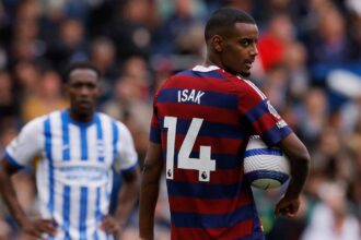 Spurs prepare move for "incredible" £60m ST after Simons