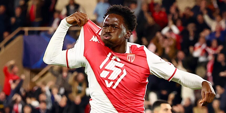 West Ham make contact to sign "box-crashing" midfielder