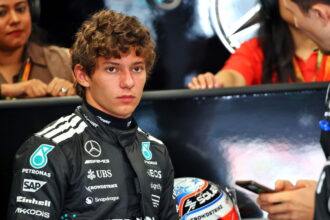 Jacques Villeneuve doubles down on Kimi Antonelli criticism: “A very amateur move”