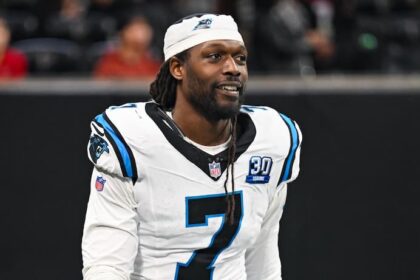 Jadeveon Clowney Panthers pic