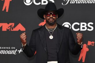 Jon Jones states ‘I am not retired,’ still training for UFC White House