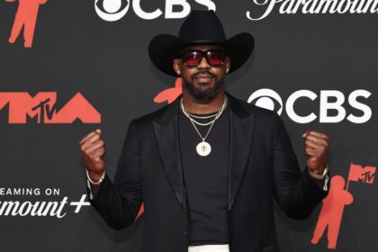 Jon Jones states ‘I am not retired,’ still training for UFC White House