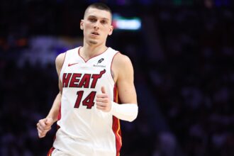 Tyler Herro posts message to Miami Heat fans from his hospital bed after undergoing surgery, warns NBA