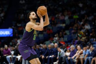 Who is Jeremiah Robinson-Earl? Dallas Mavericks sign former New Orleans Pelicans prospect