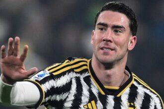 Juventus keen on Vlahovic sale in January