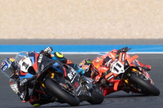 2025 Estoril WorldSBK: Race 2 LIVE UPDATES