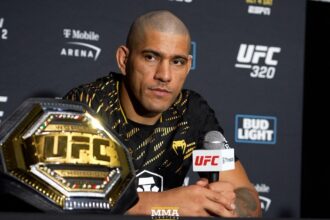 Alex Pereira wants superfight with Jon Jones at UFC White House