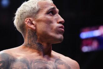 Charles Oliveira explains why he would like to fight Conor McGregor at UFC’s White House card