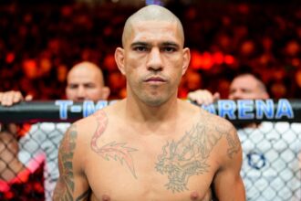 Dana White explains why he’s hesitant to allow Alex Pereira to fight at heavyweight