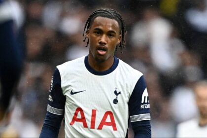 Frank must drop Spurs dud who only completed 5 passes