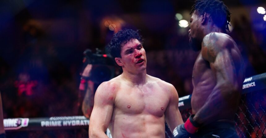 Mike Malott glad low blows didn’t stop UFC Vancouver fight: ‘I didn’t think that was a bad shot’