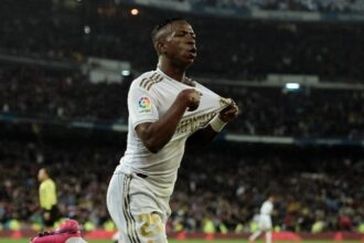 Manchester United plan €200m bid for Vinicius Junior