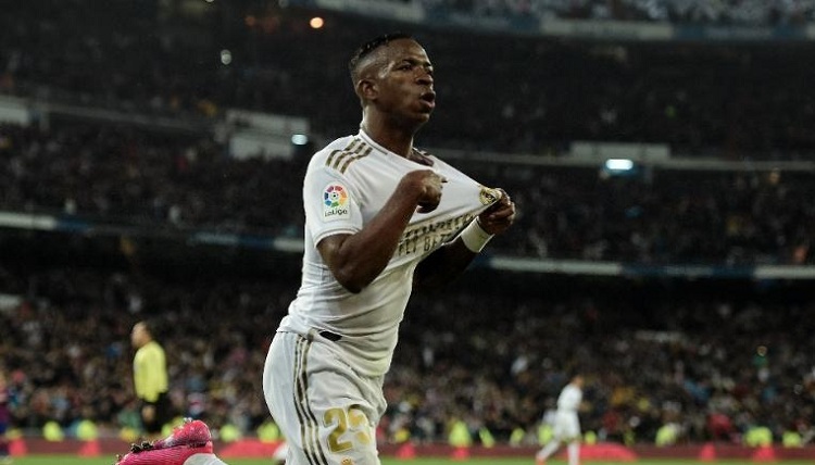 Manchester United plan €200m bid for Vinicius Junior