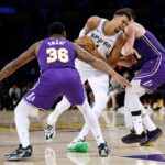 San Antonio Spurs v Los Angeles Lakers