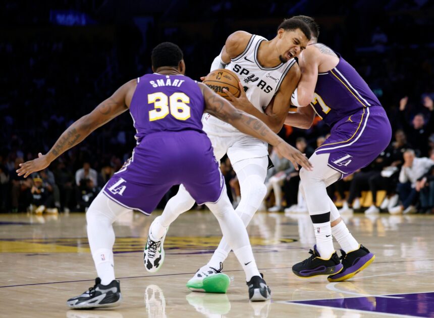 San Antonio Spurs v Los Angeles Lakers
