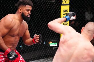 UFC Vegas 110 video: Waldo Cortes-Acosta survives gruesome eye poke, scores brutal knockout on Ante Delija